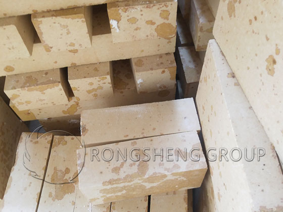 Silica Bricks with Strong Corrosion Resistance to Acid Slag